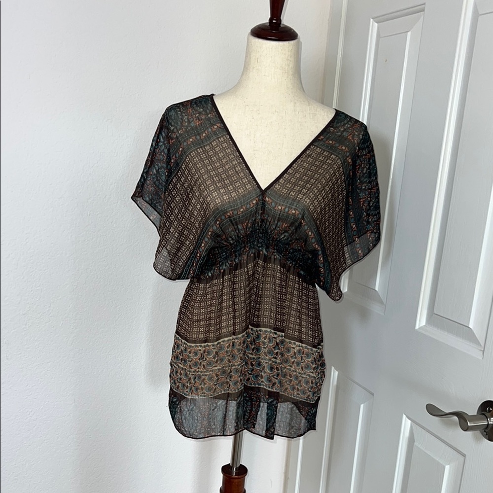 Passport Sheer Flutter Sleeve Blouse‎ Black and Brown